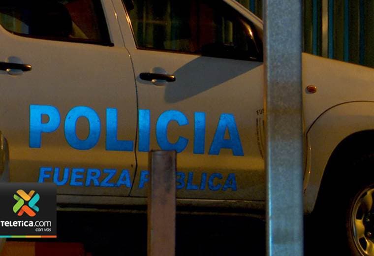 Acribillan hombre delante de amigo en Limón