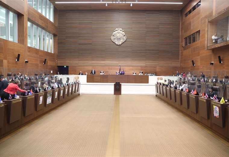Diputados votarán esperada reforma a la Constitución Política este miércoles