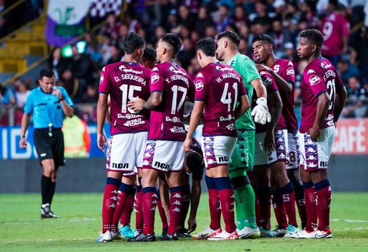 Delanteros de Saprissa reconocen necesidad de mejorar la definición