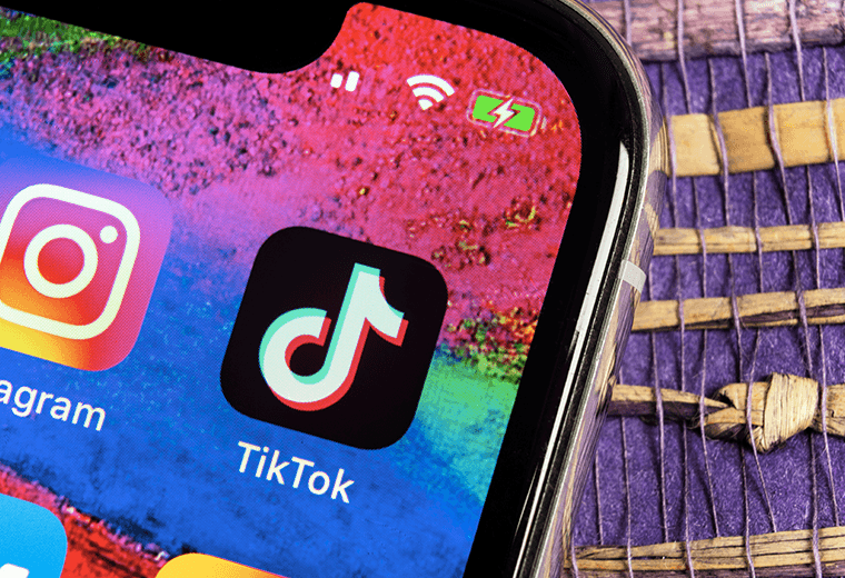 Fiscalía investiga a 'influencer' tico por supuestos acercamientos inapropiados con menores