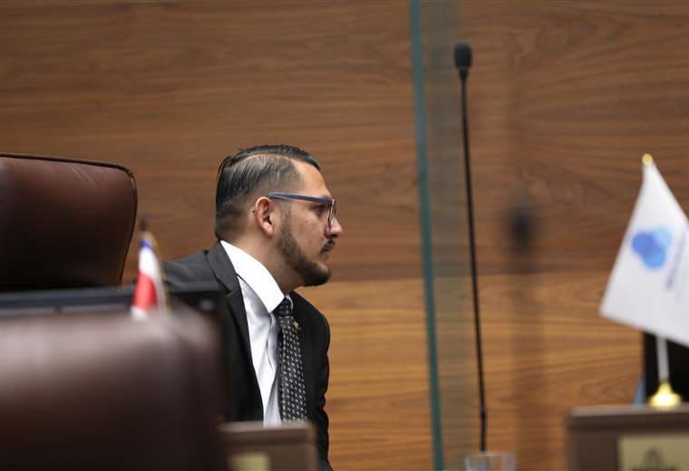 Solicitud para que Fabricio Alvarado renuncie a inmunidad llena de insultos el Plenario