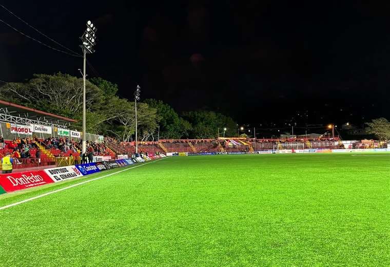 Esto dice el Ministerio de Salud tras inspecciones a estadios de Saprissa y Herediano