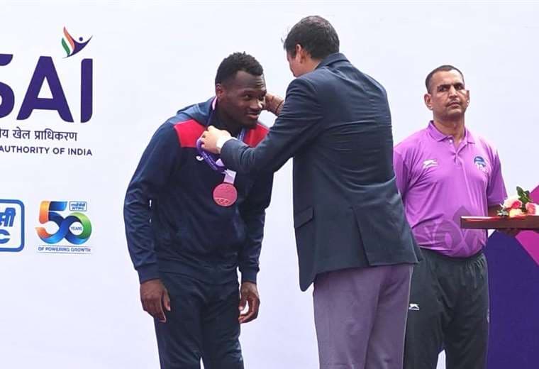 Sherman Guity se alista para competir en 200 mts en Mundial de ParaAtletismo