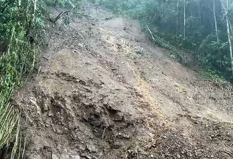 Paso por Cerro de la Muerte estará cerrado durante la noche ante deslizamientos