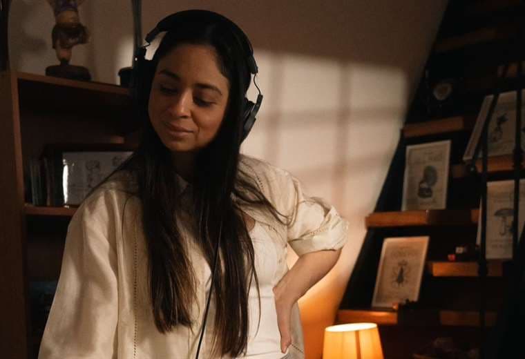 Isabel Guzmán regresa al escenario como mamá primeriza en ‘Las cosas maravillosas’