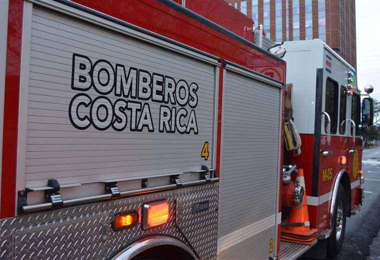 Incendio consume casa y deja una persona fallecida en Alajuela