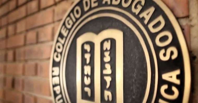 Nueva nota para aprobar examen de incorporación a Colegio de Abogados aplica este abril