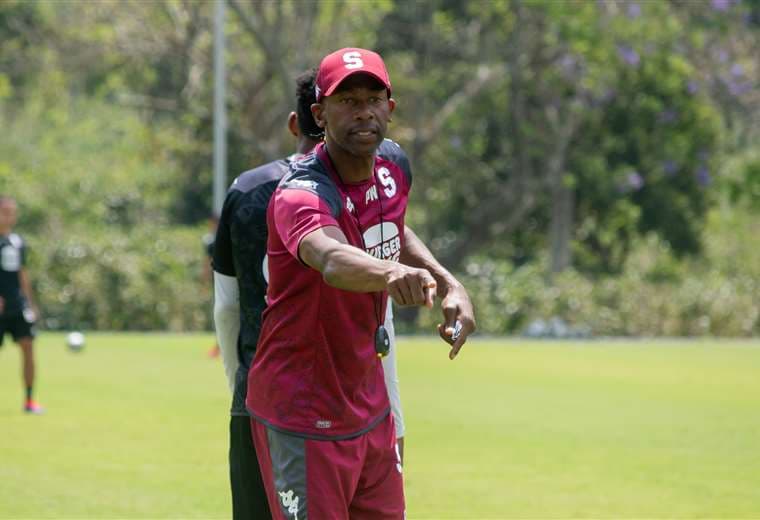 Wanchope tiró picante: "Como dice Soto Molina, 'a pesar de...' estamos metidos"