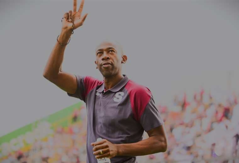 Paulo Wanchope queda fuera de Saprissa a una semana del clásico