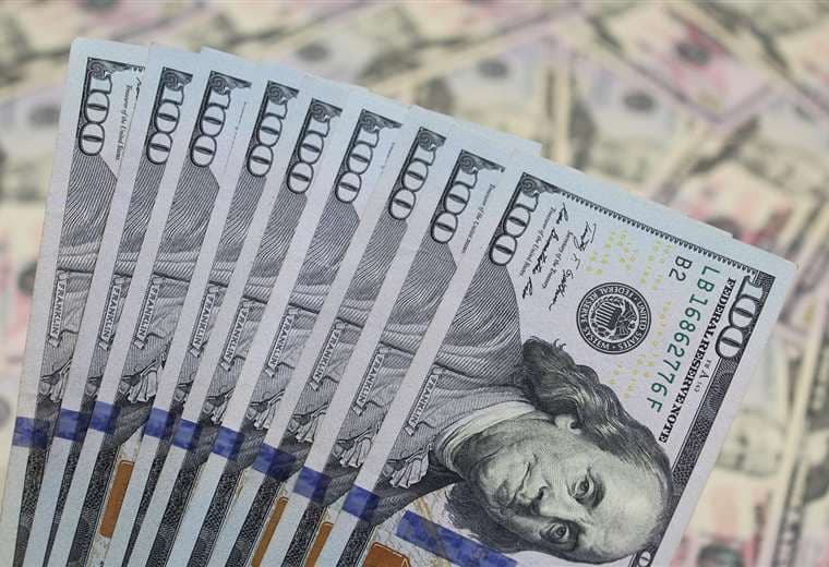 ¿Seguirá bajando el dólar? Tres economistas dan sus pronósticos