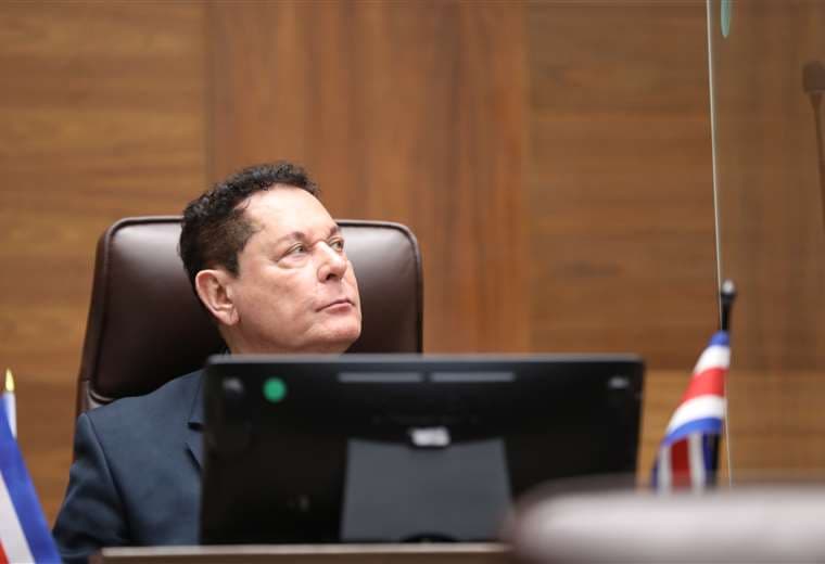 Congreso deberá decidir si levanta inmunidad a diputado oficialista Alexánder Barrantes