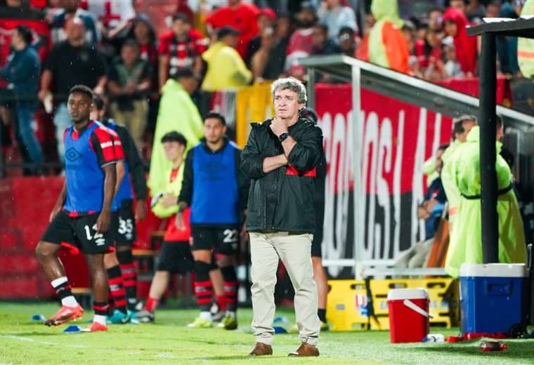 ¿Perder tiempo? Óscar Ramírez avisa: "Si lo tenemos que hacer, lo hacemos" 