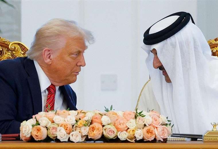 El regalo de Catar que logró unir a partidarios y detractores de Trump