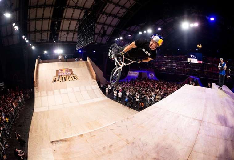 Kenneth Tencio vuelve al circuito mundial en la Copa Mundo de BMX Freestyle en Montpellier