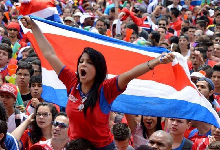 "En Costa Rica hay un discurso de superioridad que es falso", asegura poeta tico