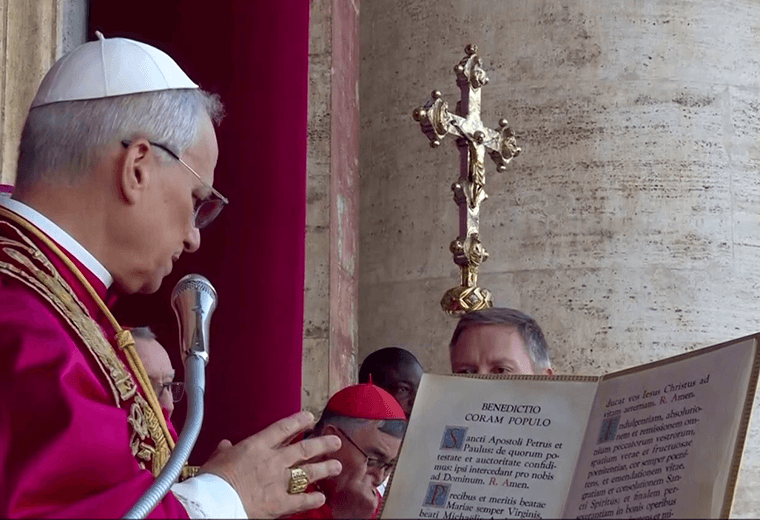 Papa siguió “procedimientos” de la Iglesia en casos de abusos, según obispo peruano