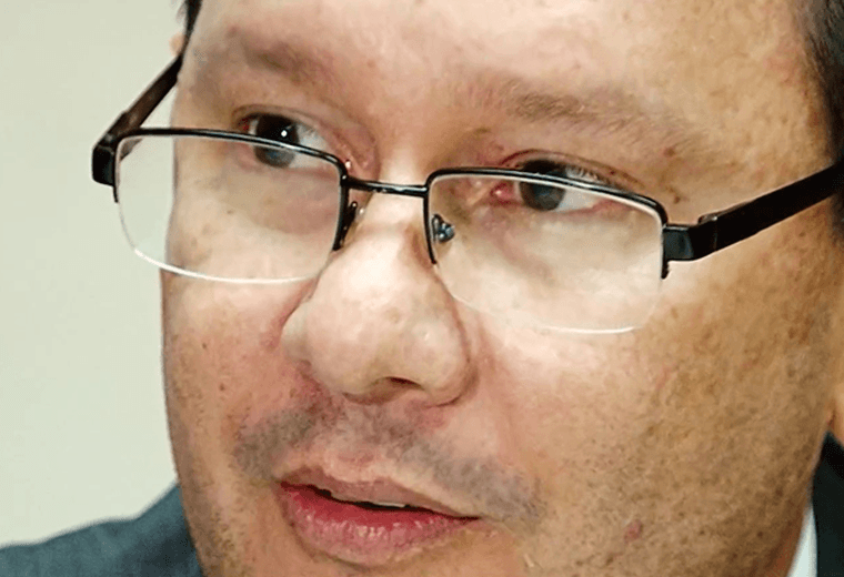 Celso Gamboa denuncia haber sido mordido por una rata en La Reforma