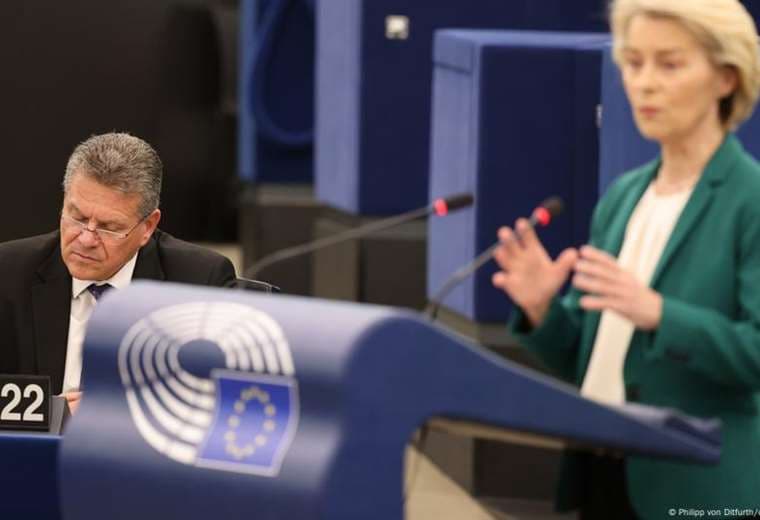 UE prolonga hasta agosto suspensión de aranceles de represalia contra EE. UU.