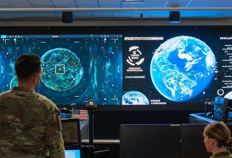 "Guardianes del espacio": la unidad que rastrea el lanzamiento de misiles desde cualquier parte del mundo