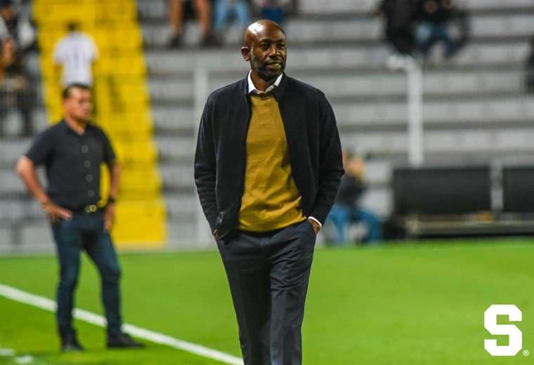 Saprissa analiza continuidad de Paulo Wanchope