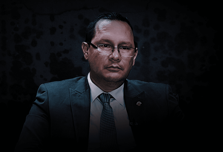 Calles cerradas y amplio despliegue policial para traslado de Celso Gamboa