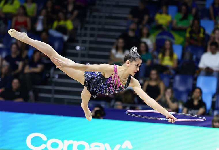 Participación de Gloriana Sánchez en Mundial de Gimnasia Rítmica generó reconocimiento