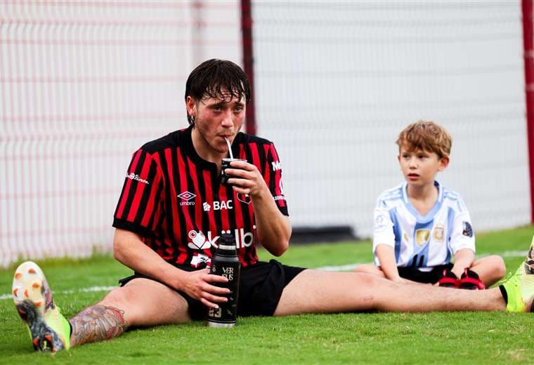 Alajuelense volvió a tener un invitado de lujo en su CAR