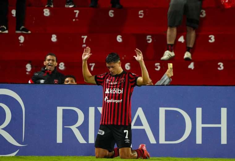 La Liga logra clasificación en Copa Centroamericana al mejor estilo de Óscar Ramírez