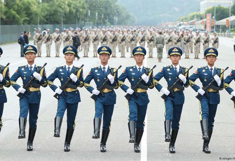Putin y Kim Jong-un irán al gran desfile militar de China