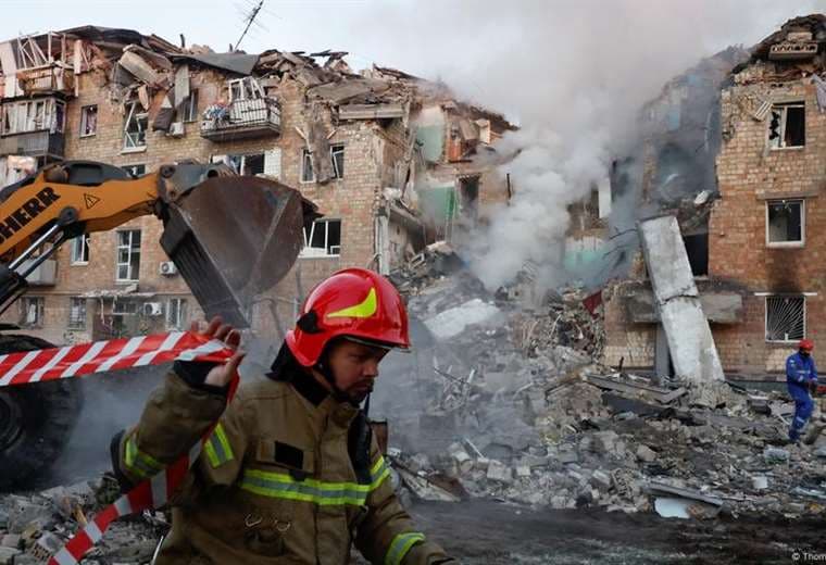 Kiev bajo ataque masivo de drones y misiles