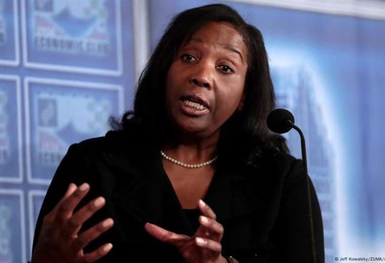 Gobernadora de la Fed Lisa Cook demanda a Trump por intentar despedirla