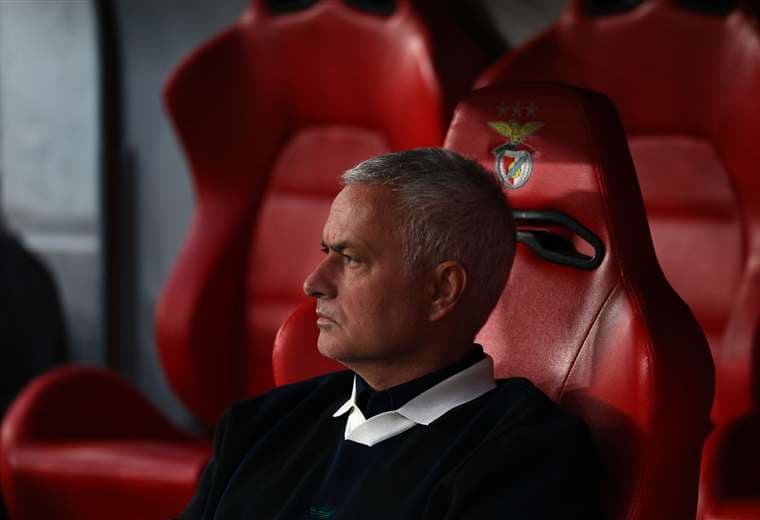 Fenerbahçe despide a Mourinho tras un año sin milagros en Estambul