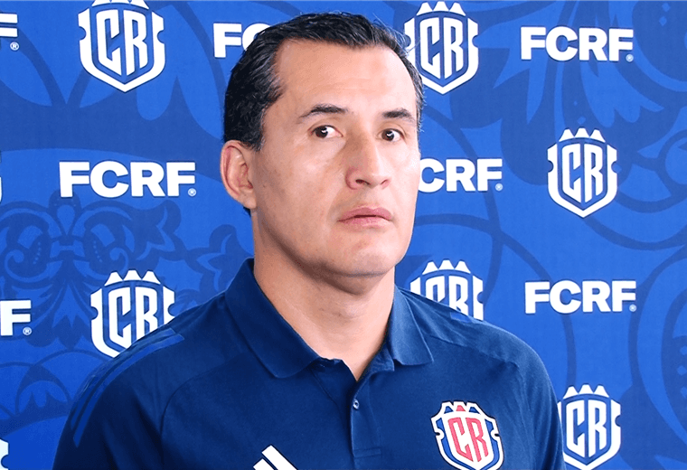 Enrique Osses: "A mí no me corresponde opinar sobre lo que dice el señor Lonis"