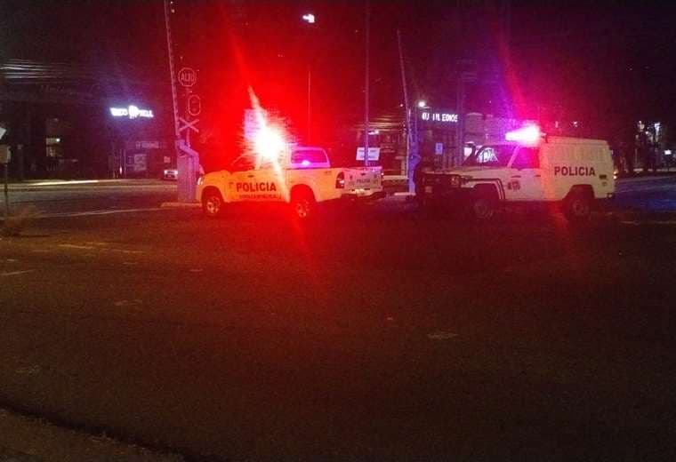 Papá atropella a gatilleros cuando atacaban a hijo a balazos en Limón