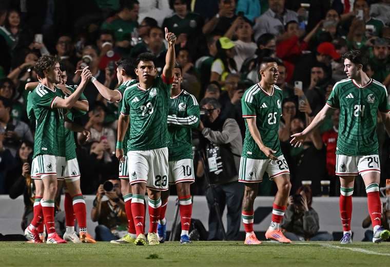 México marginará del Mundial a futbolistas que se ausenten del inicio de la concentración