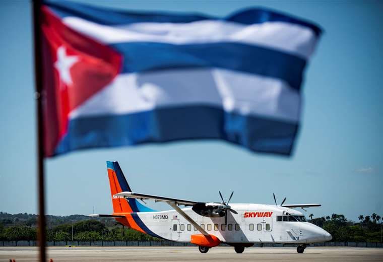 EE. UU. impone sanciones a cinco empresas cubanas y a esposa del hijo de Raúl Castro