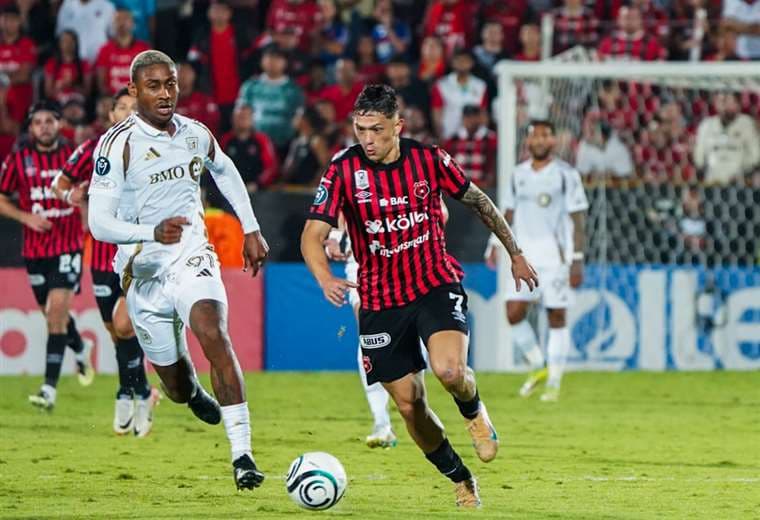 Alajuelense ante LAFC/Crédito: Juan Manuel Quirós
