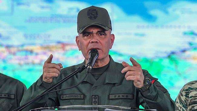 Delcy Rodríguez destituye al general Vladimir Padrino, el leal aliado militar de Maduro