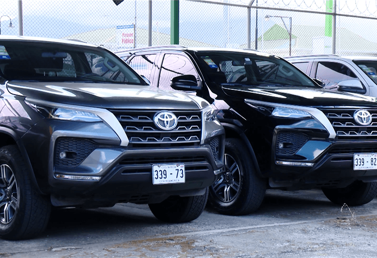 Sindicato arremete contra freno a carros discrecionales: “La justicia no debe viajar en blindaje”