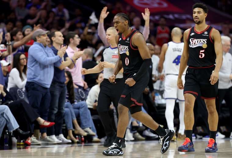 Maxey lidera a los Sixers a playoffs; Warriors eliminan a Clippers