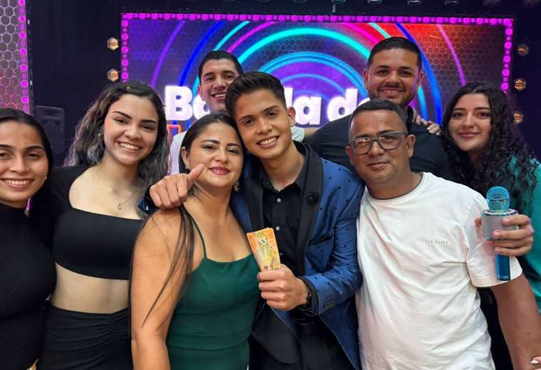 Josué Arce se adueña de la segunda gala de 'Batalla de Karaoke'