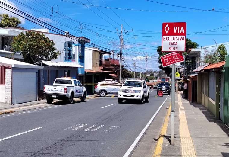 Sicarios sorprenden y matan a hombre frente al portón de su casa en Heredia