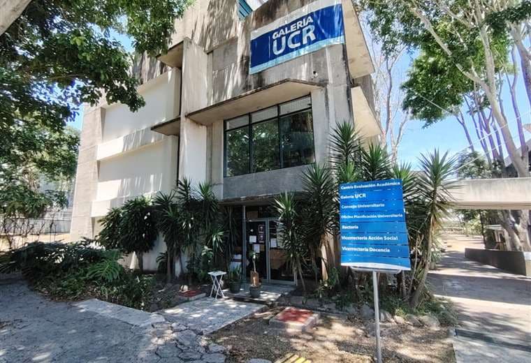 Rector de UCR designa comisión para negociar con estudiantes que tomaron edificio