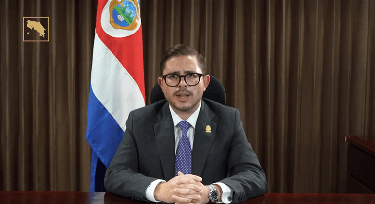 Ministro de Justicia: Sospechosos por homicidio de policía irán a celdas de máxima seguridad