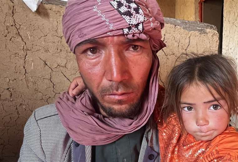 “Vendí a mi hija para pagar su tratamiento”: Familias enfrentan decisiones extremas en Afganistán