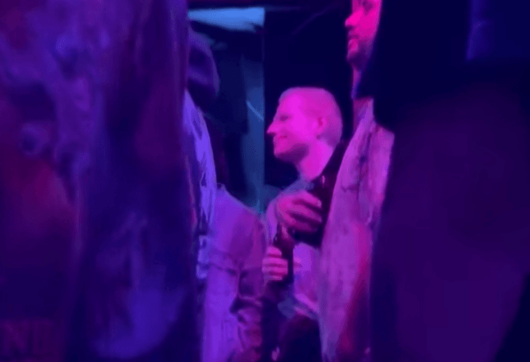 Ed Sheeran sorprende con visita a bar en San José horas antes de su concierto en Costa Rica