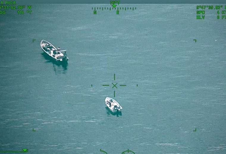 19 horas de vuelo y 3.150 millas náuticas recorridas: la búsqueda de pescadores desaparecidos