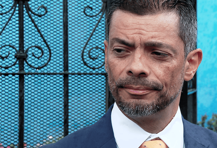 Fiscal general acepta someterse a prueba de polígrafo, pero pone condiciones