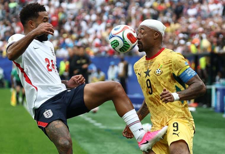 Inglaterra y Ghana empatan en un duelo lleno de fricción 
