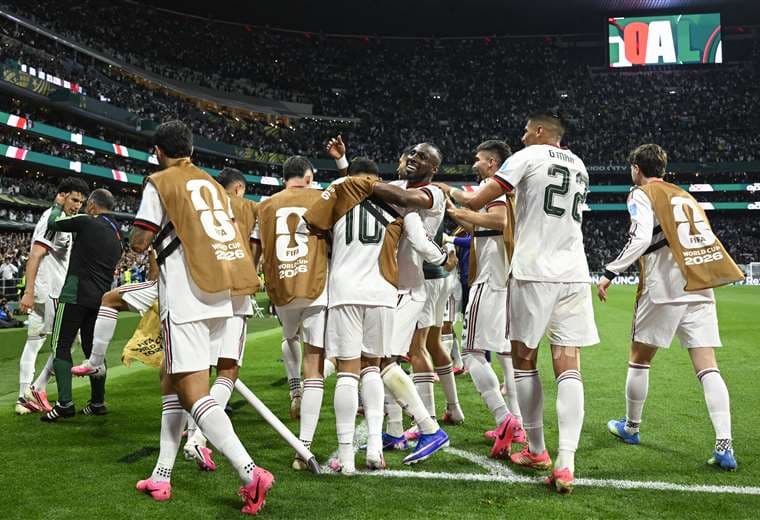 México firma un pleno de victorias y Sudáfrica asegura su boleto a la siguiente ronda